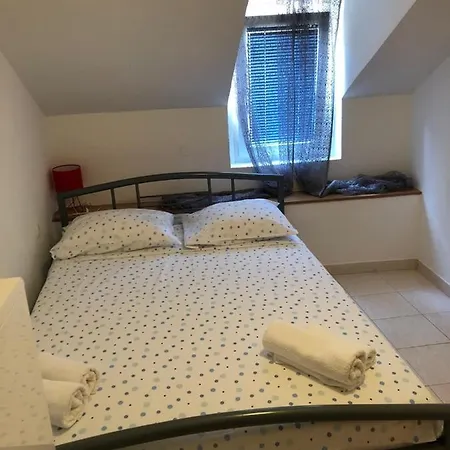 Center With Terrace *